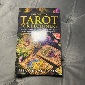 Tarot for Beginners book